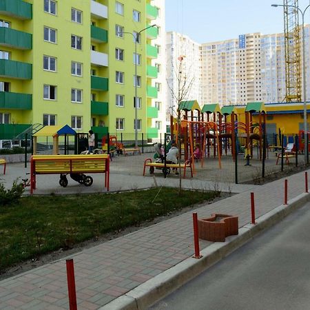 קייב Квартира Подобово На Юлії Здановської, Вднг מראה חיצוני תמונה